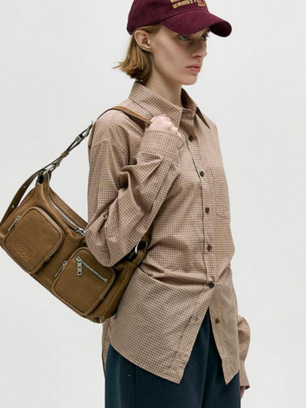 Marge Sherwood Outpocket Hobo regular size vintage camel